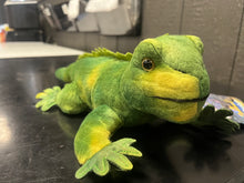 Load image into Gallery viewer, Plushie