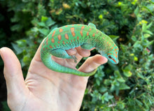 Load image into Gallery viewer, Crimson Day Gecko