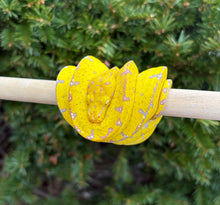 Load image into Gallery viewer, Baby Sorong Green Tree Python (1)