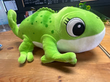 Load image into Gallery viewer, Plushie